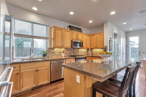 693 Decanter Cir, Windsor, CA 95492 photo 14