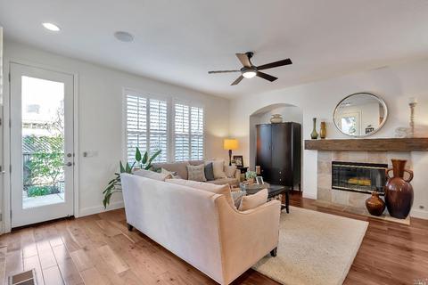 693 Decanter Cir, Windsor, CA 95492 photo 10