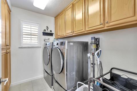 693 Decanter Cir, Windsor, CA 95492 photo 36