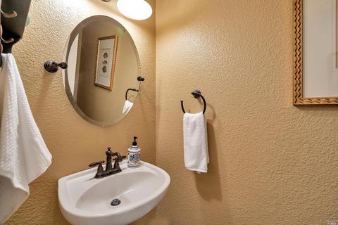 693 Decanter Cir, Windsor, CA 95492 photo 35