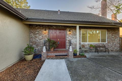 744 Ely Blvd S, Petaluma, CA 94954 photo 2