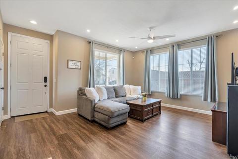 198 Decanter Cir, Windsor, CA 95492 photo 12