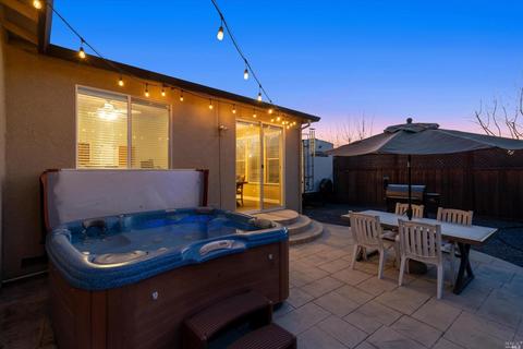198 Decanter Cir, Windsor, CA 95492 photo 32