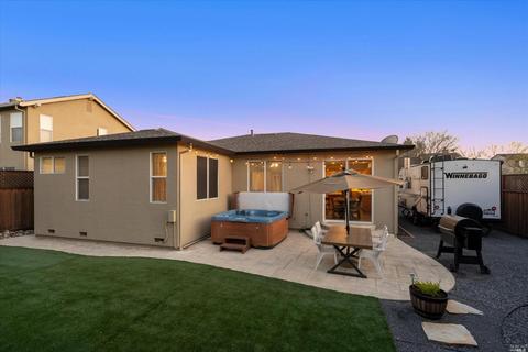 198 Decanter Cir, Windsor, CA 95492 photo 10