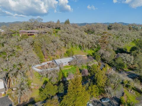 625 Watson Rd, Ukiah, CA 95482 photo 3