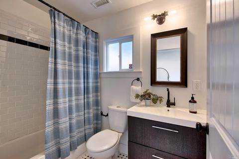3923 Ruby St, Oakland, CA 94609 photo 14