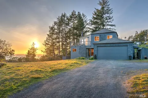 349 Conifer Close Rd, The Sea Ranch, CA 95497