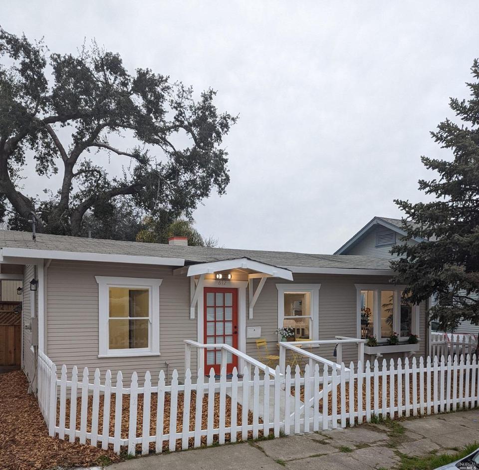 612 G St, Petaluma, CA 94952 53 Photos MLS 323016372 Movoto
