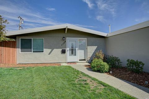 1124 Hayes St, Fairfield, CA 94533 photo 2