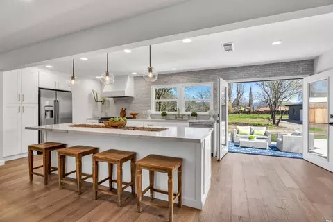 3750 Linda Vista Ave, Napa, CA 94558