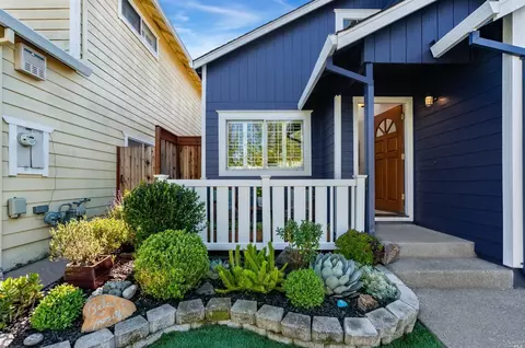 710 Judith Ct, Petaluma, CA 94952