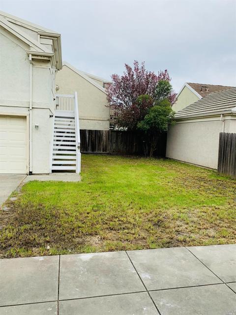 586 Versailles Ln, Fairfield, CA 94534 photo 32