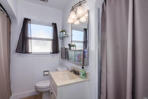 210 Hampshire St, Vallejo, CA 94590 photo 9