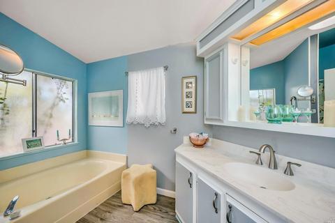 8013 Cliffrose St, Windsor, CA 95492 photo 19