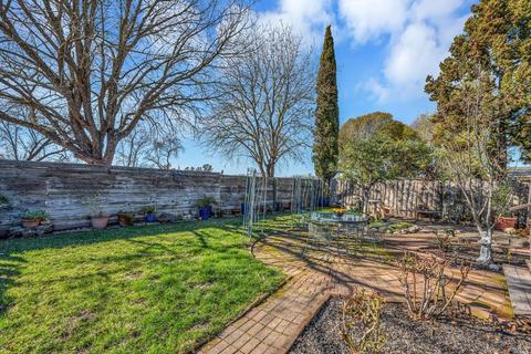 8013 Cliffrose St, Windsor, CA 95492 photo 3