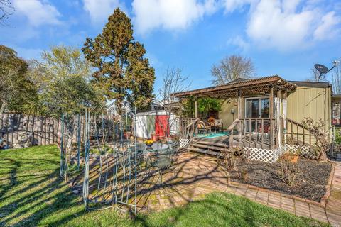8013 Cliffrose St, Windsor, CA 95492 photo 2