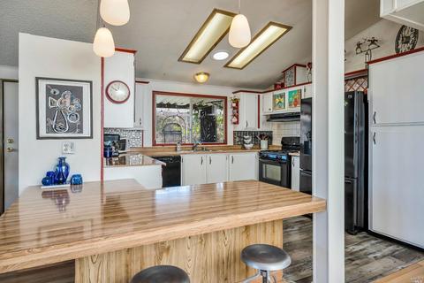 8013 Cliffrose St, Windsor, CA 95492 photo 11