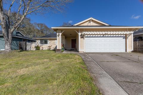 825 Stellar Ln, Windsor, CA 95492