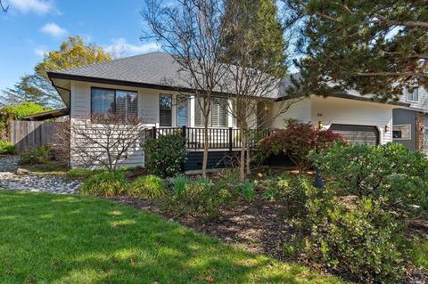 1898 Bennett Meadows Ln, Santa Rosa, CA 95405