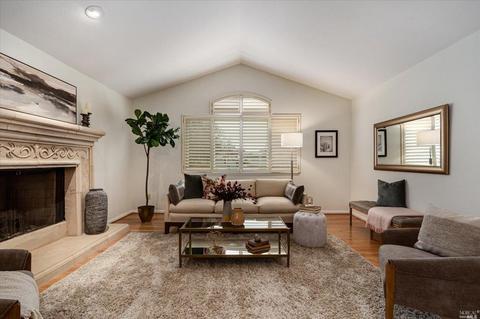 323 Troon Dr, Napa, CA 94558 photo 9