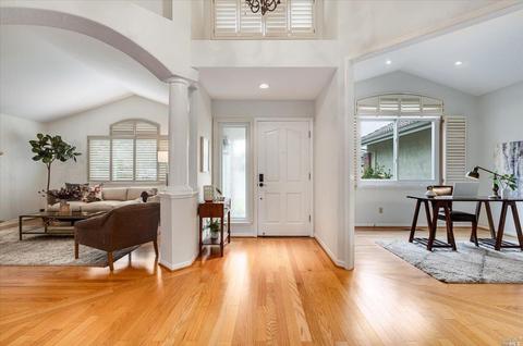 323 Troon Dr, Napa, CA 94558 photo 7