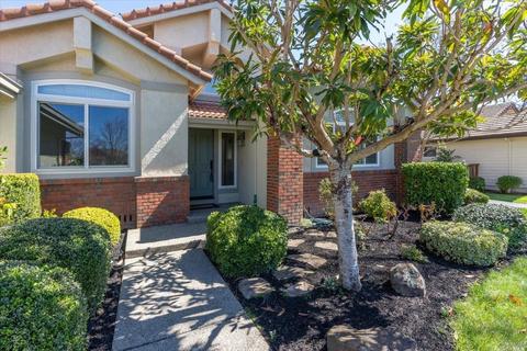 323 Troon Dr, Napa, CA 94558 photo 4