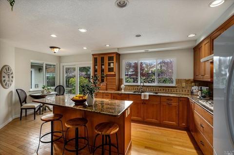 323 Troon Dr, Napa, CA 94558 photo 14