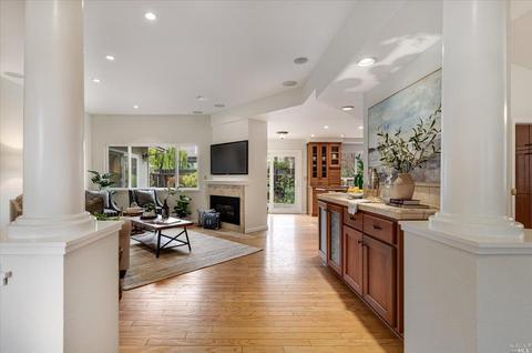 323 Troon Dr, Napa, CA 94558 photo 18