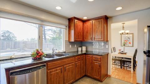 136 Lancaster Way, Vallejo, CA 94591 photo 10