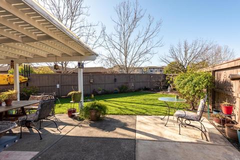 802 Fred Waring Ct, Windsor, CA 95492 photo 24