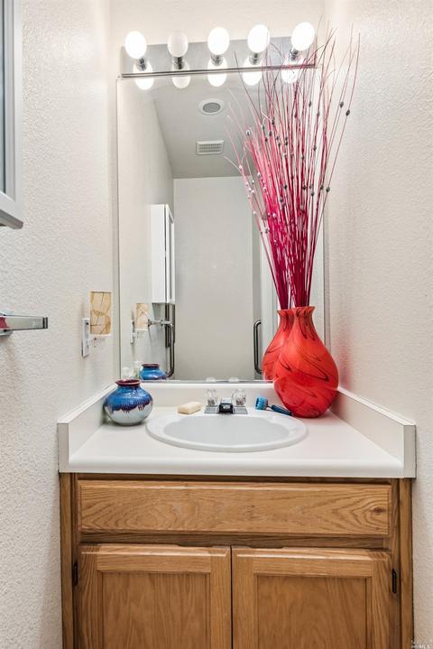 802 Fred Waring Ct, Windsor, CA 95492 photo 8