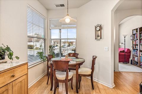 802 Fred Waring Ct, Windsor, CA 95492 photo 9