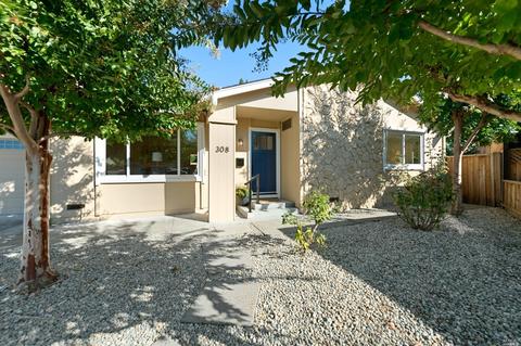 308 Olive Cir, Healdsburg, CA 95448 photo 2