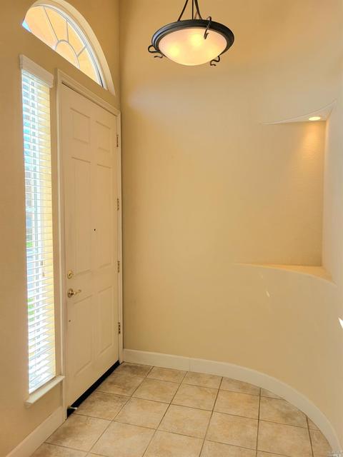 7901 Ruinart Ct, Vallejo, CA 94591 photo 2