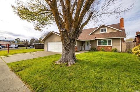 166 Tahoe Dr, Vacaville, CA 95687