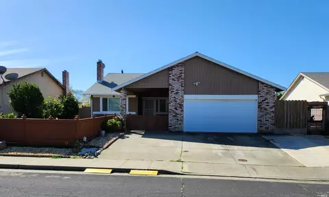 785 Sequoia Dr, Fairfield, CA 94533