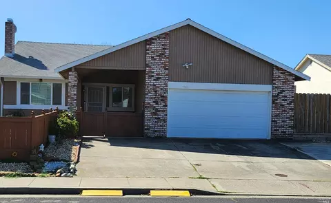 785 Sequoia Dr, Fairfield, CA 94533 photo 2