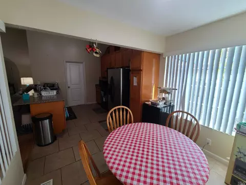 785 Sequoia Dr, Fairfield, CA 94533 photo 4