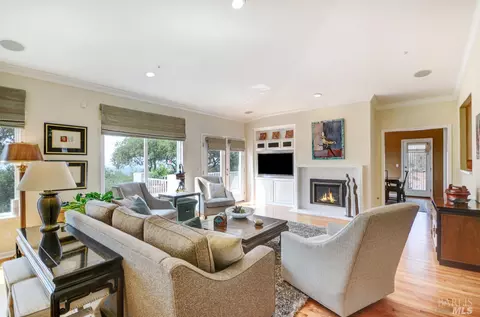 184 Stone Mountain Cir, Napa, CA 94558 photo 3