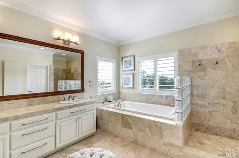 184 Stone Mountain Cir, Napa, CA 94558 photo 23