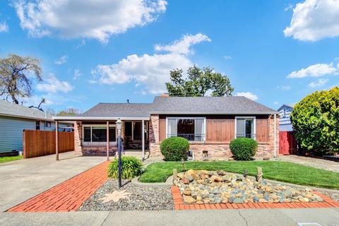 116 Birch St, Vacaville, CA 95688 photo 3