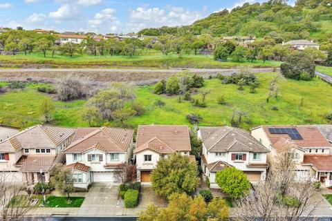 623 Citrine Cir, Fairfield, CA 94534 photo 4