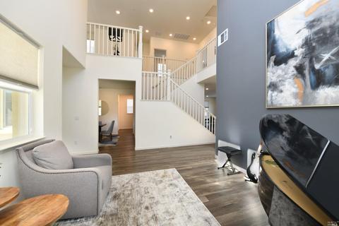 8846 Blue River Dr, Vallejo, CA 94591 photo 3