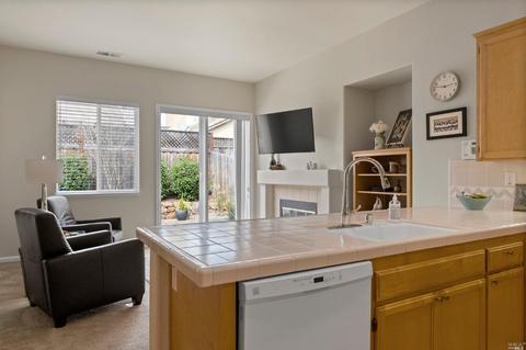 1421 Birdie Dr, Windsor, CA 95492 photo 20