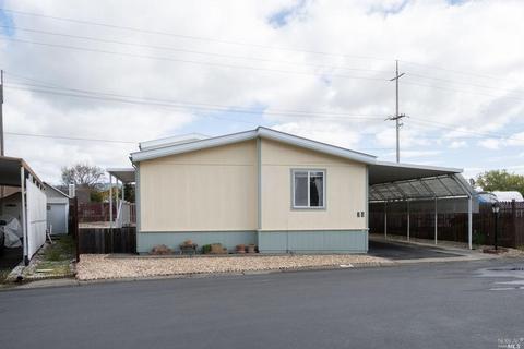 74 E Napa Dr #7, Petaluma, CA 94954