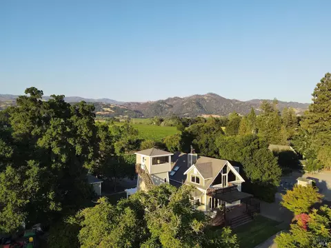 5797 Highway 128, Geyserville, CA 95441