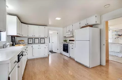 2131 Hoffman Ln, Napa, CA 94558 photo 41
