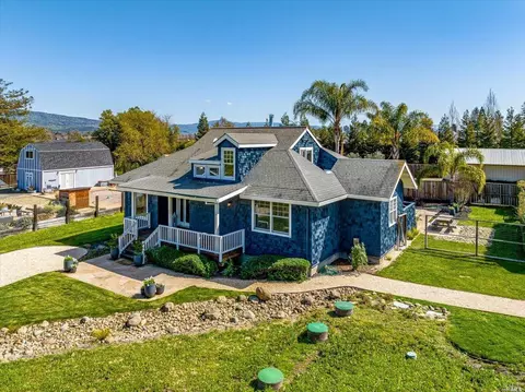 2131 Hoffman Ln, Napa, CA 94558 photo 4