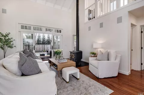 2131 Hoffman Ln, Napa, CA 94558 photo 10