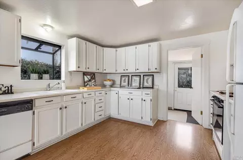 2131 Hoffman Ln, Napa, CA 94558 photo 42
